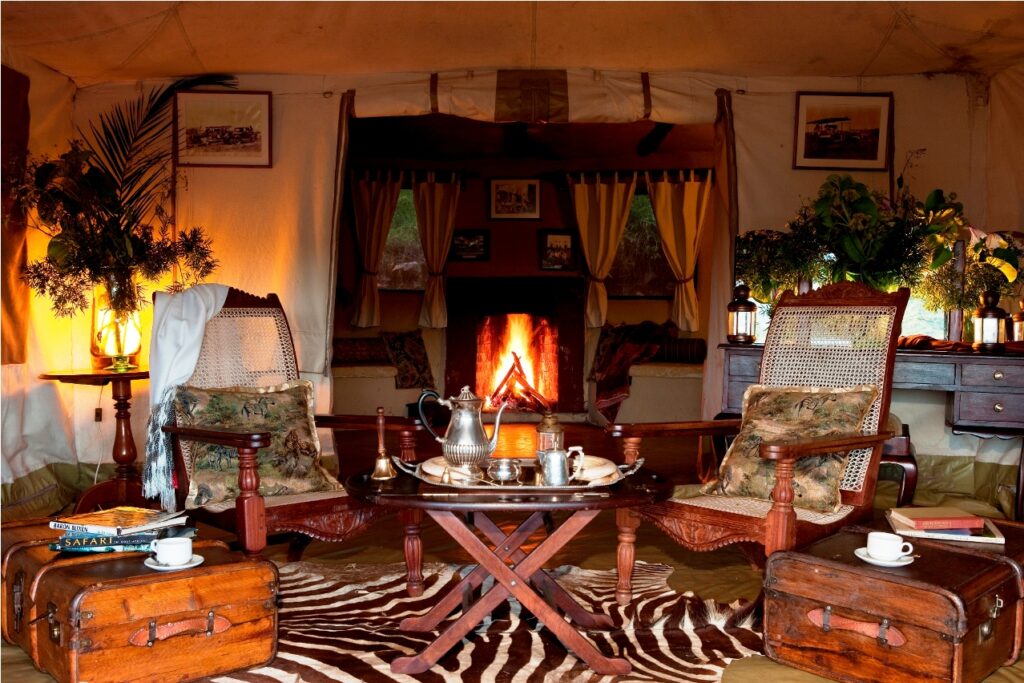 luxury-camping-safaris-kenya-cottars-family-tent